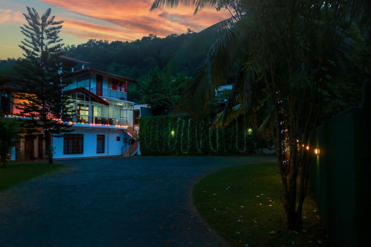 Queens Lodge Kandy Eksteriør bilde